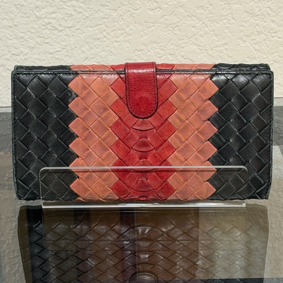 Bottega Veneta Handbags - Bottega Veneta Rare Wallet
